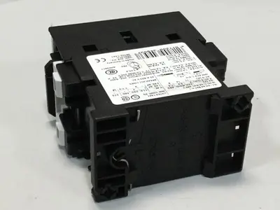USED SIEMENS 3RT1024-1A