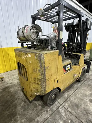 USED CAT FGC40K