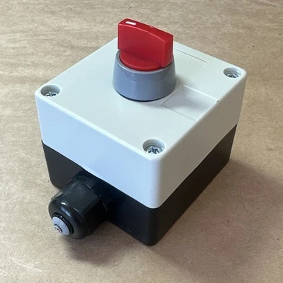 Auspicious Red 2-Position Selector Switch Control Station Enclosure 120/240VAC