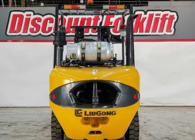 USED 2023 LG-FORKLIFT CLG2040H