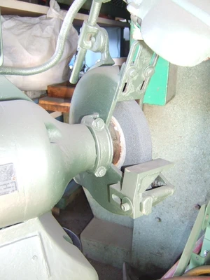 Black & Decker 10" Bench Grinder