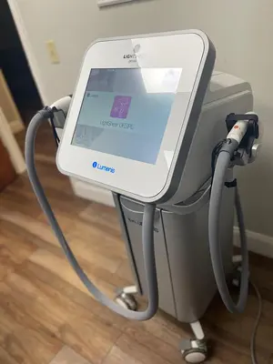 Used 2018 LUMENIS DESIRE WITH HS AND XC HANDPIECES  LOW SHOTS Lasers / Laser Systems Minnesota US | Midwest Medical #1467820