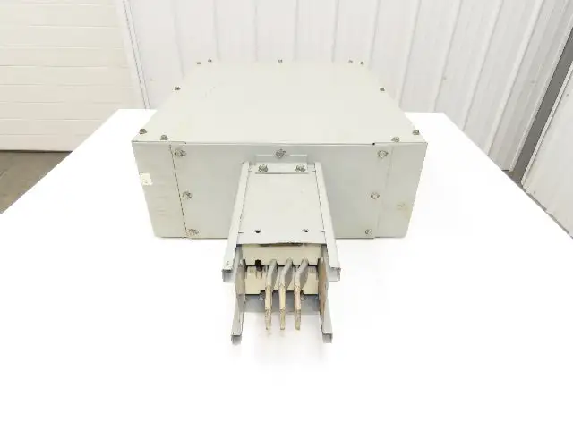 Siemens ITE XL-X Busway 400A 3PH 3W 600V End Tap Box Bus Bar Duct