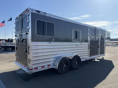 New | in-Stock 2025 4 STAR HORSE TRAILER Livestock Trailers Minnesota US | Carco Truck & Equipment #1513893