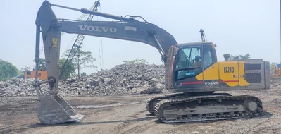 USED 2025 VOLVO EC210EB