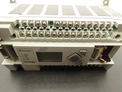 Allen Bradley 1766-L32AWA MicroLogix 1400 Controller 32Pt Series B FW 13 -READ
