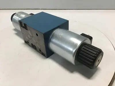 USED BOSCH 0 810 001 702