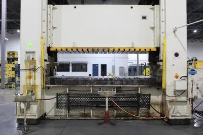 SEYI HSD H-440 Straight Side Press | Levy Recovery Group (7)