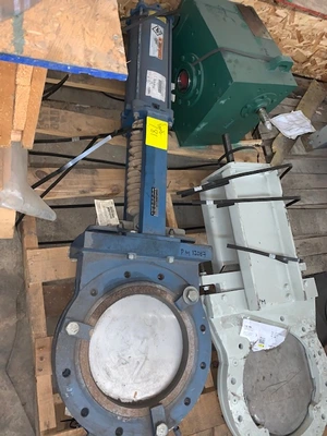 12" Dezurik Knife Gate Valve Figure KCI Air Operated , Unused