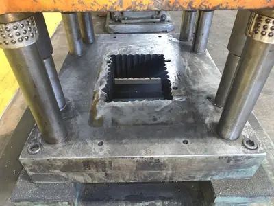 12 TON AIRAM 4-POST CUTOFF PRESS: STOCK #13726