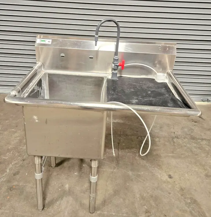 Used _UNKNOWN_ 6BK Sinks California US | Amiron Machinery #1082222