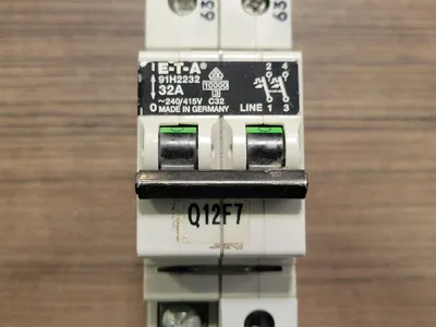 Used ETA 91H2232 C32 Switchgears British Columbia CA | Lenmark #242671