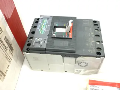 USED ABB SACE TMAX CIRCUIT BREAKER XT4N 250 EKIPLS/I IN=250A3PFFUL/CSA