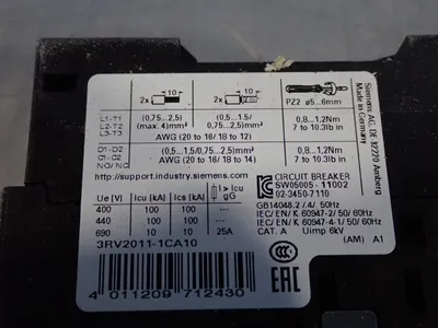 New | in-Stock SIEMENS 3RV20111CA10 Circuit Breakers | HGR 24 #731918