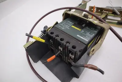 SCHNEIDER ELECTRIC 9422CFA10 SQUARE D FAL34040 STOCK 2401A