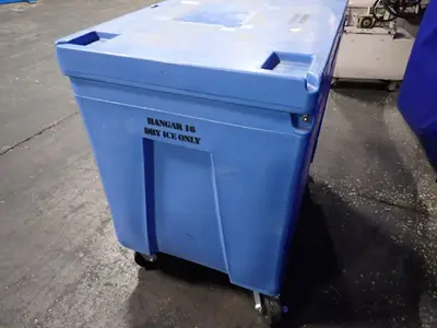 Bonar Plastics 34" X 21" X 28" Dry Ice Storage Container