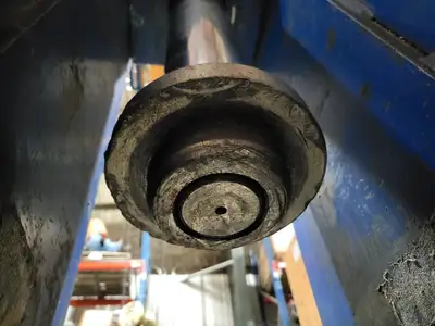 2 x 8" Cylinder & Frame, 36" Stroke 10,000 PSI
