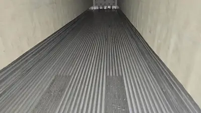 USED 2011 UTILITY 53FT