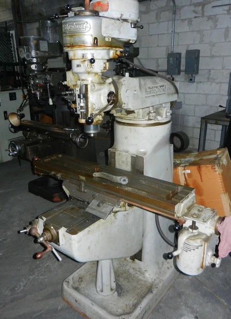 BRIDGEPORT 9" x 42" VERTICAL TURRET MILLING MACHINE