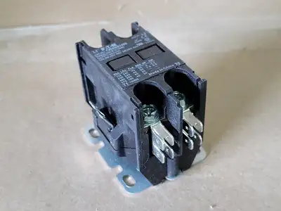 New | in-Stock EATON C25BNB240B Switchgears British Columbia CA | Lenmark #239097