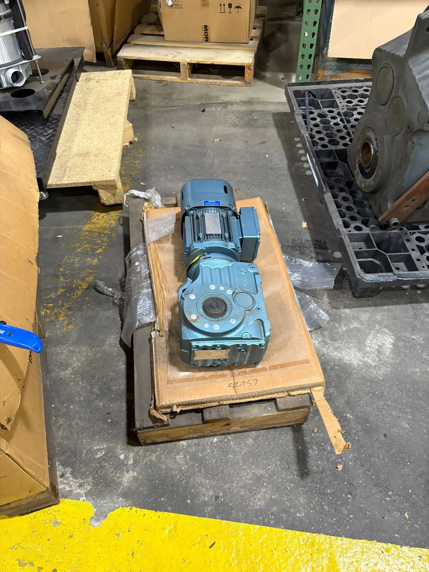USED SEW-EURODRIVE KA67 DRE90M4BE2HRTH
