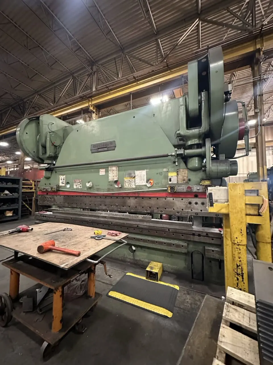 USED 1970 CINCINNATI 34 SERIES