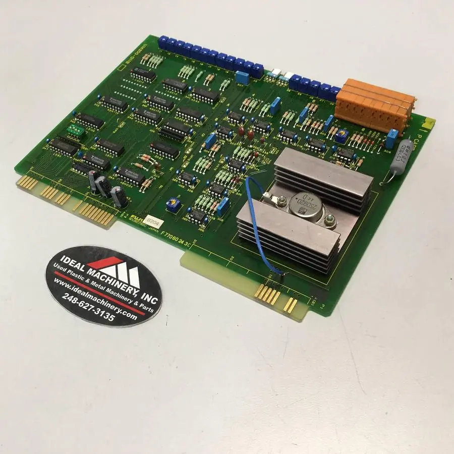 USED FUJI ELECTRIC F770 60 24 3C F77060243C UM200-DIIB