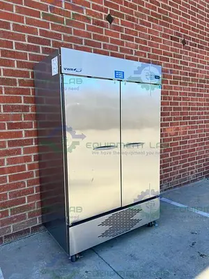 USED VWR GTVWG49FSSA STAINLESS STEEL DOUBLE DOOR FREEZER - 25°C 49 CU, FT.