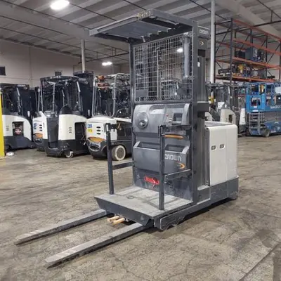 USED 2016 CROWN SP3510-30