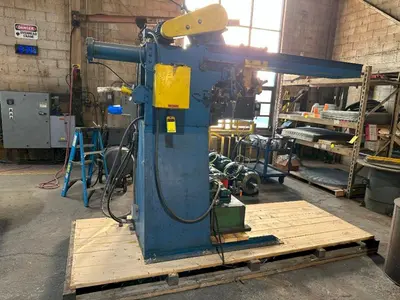 1/4" CAPACITY BLUE VALLEY MODEL #FLANGER-T-588 FLANGING MACHINE: YOBRO #24453