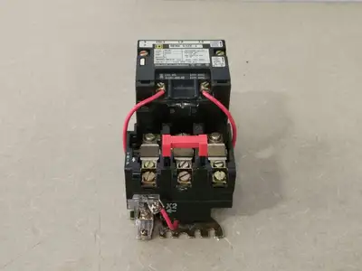 USED SQUARE D 8536SCG3V02S