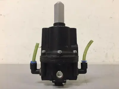 USED FAIRCHILD 10222 PNEUMATIC PRESSURE REGULATOR MAX 500 PSIG 35 BAR 3500 KPA