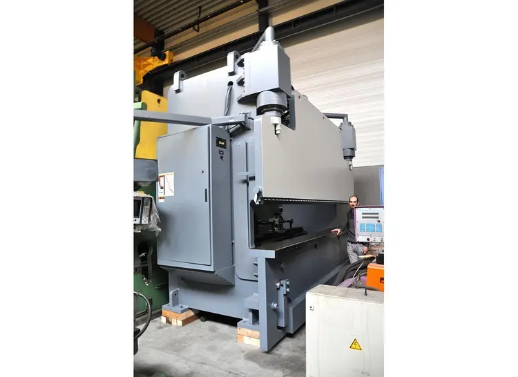 Used HACO PPES 500 TON X 5100 MM CNC Press Brakes | Apt International N.V #373086