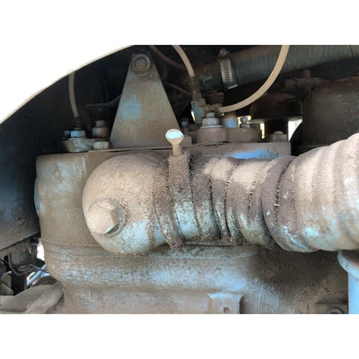 Service tractor with 4 cylinder Gas engine