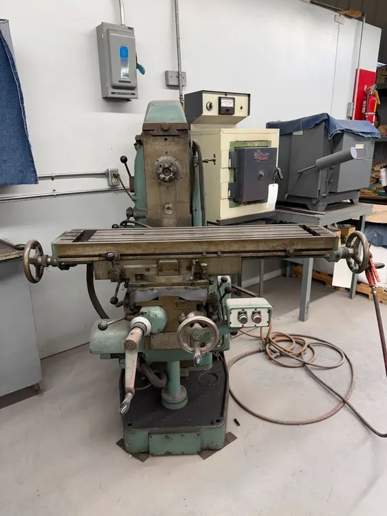 Used SAJO UF-52 Universal Mills Ontario CA | ListingHippo #1197386