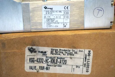 NEW VERSA KGG-4332-HC-KMLB-A120 4-WAY VALVE KGG4332HCKMLBA120