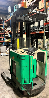 USED 2002 MITSUBISHI ESR36