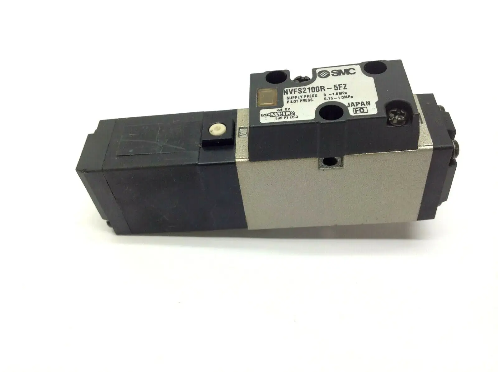 USED SMC SOLENOID VALVE 5 PORT 2 POSITION