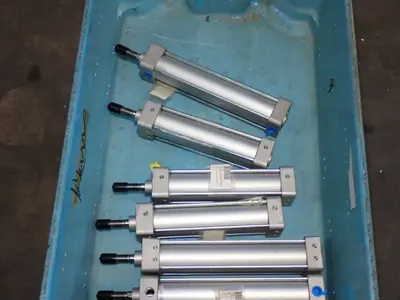 Smc  250psi Pneumatic Cylinders.