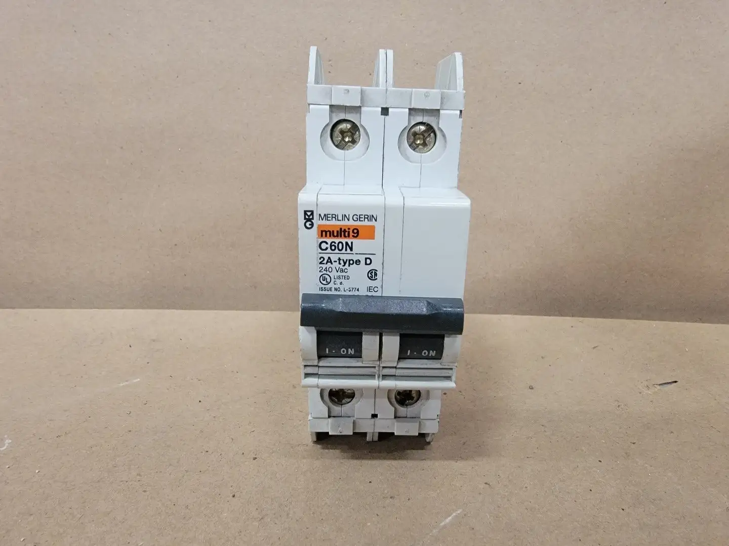 Used SCHNEIDER ELECTRIC C60N Switchgears British Columbia CA | Lenmark #239232