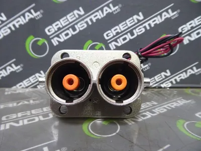 Amphenol PL082X-301-10D10 Heavy Duty Power Connector New
