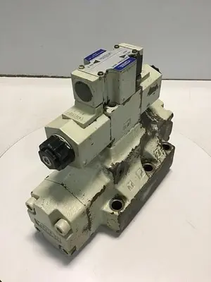 USED YUKEN DSHG-06-3C12-ET-D24-5179