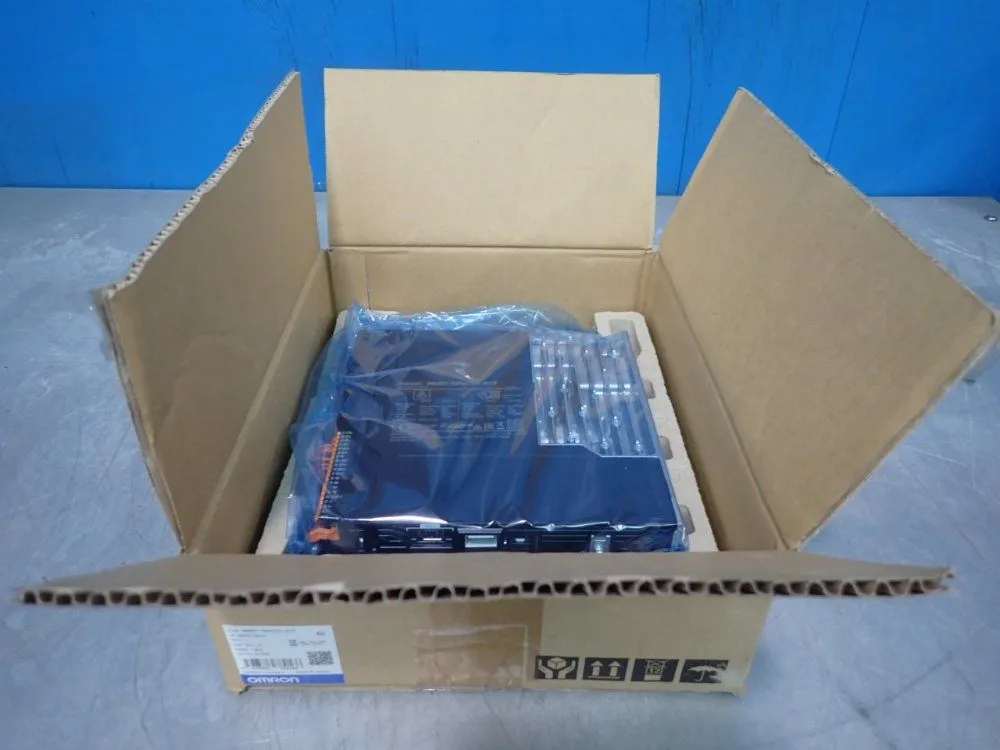 NEW OMRON R88D1SN01HECT