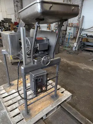 Used FITZMILL D6 6" HAMMER MILL _UNKNOWN_ Hammer Mills Illinois US | Save on Equipment #420657