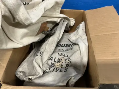 Used SALISBURY _UNKNOWN_ Gloves Ohio US | HGR 24 #1323831