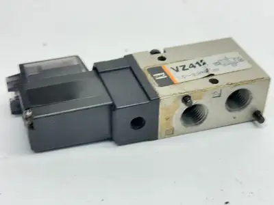VZ412 | SMC  3-Port Pneumatic Body Ported Solenoid Valve w/ 24VDC Coil LOT OF 2 - Used