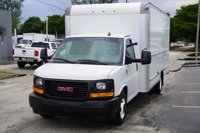 Used 2017 GMC SAVANA G3500 Box trucks Florida US | Truck and Van Outlet #1541709