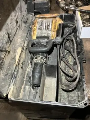 Used _UNKNOWN_ _UNKNOWN_ Hammers Ohio US | Myron Bowling Auctioneers Inc #1504696