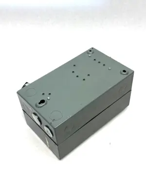 USED EATON CUTLER-HAMMER MANUAL NEMA DISCONNECT STARTER UNIT BG SERIES
