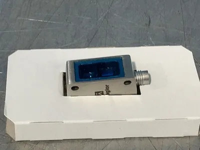 New | in-Stock WENGLOR P2KH022 Photoelectric Sensors Ohio US | HGR 24 #1263391
